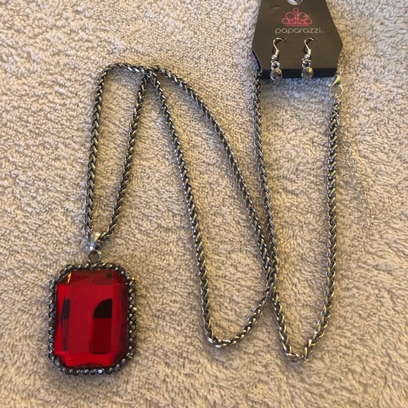 Paparazzi Let Your heir Down red necklace